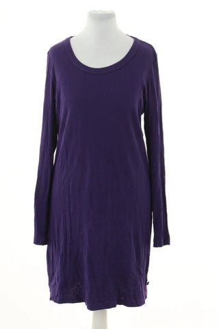Violettes Kleid