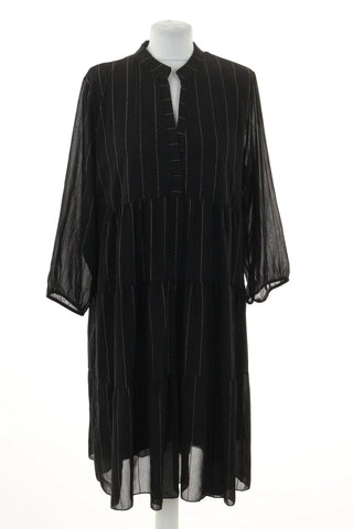 Kleid mit Streifen