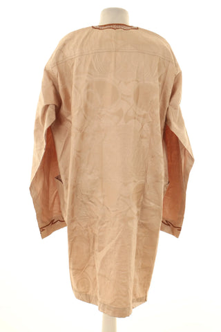 Beiges Kleid