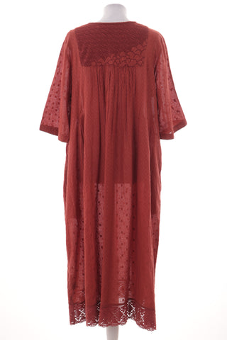 Braunes Kleid