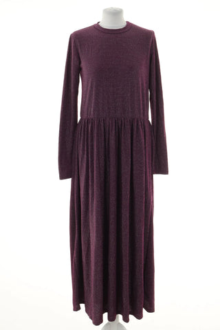 Glänzendes Kleid