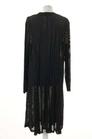 Glänzendes Kleid