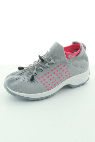Graue Schuhe