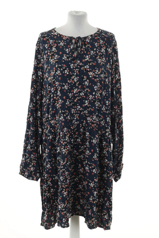 Kleid mit Blumenmuster