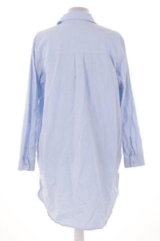 Blaues Kleid