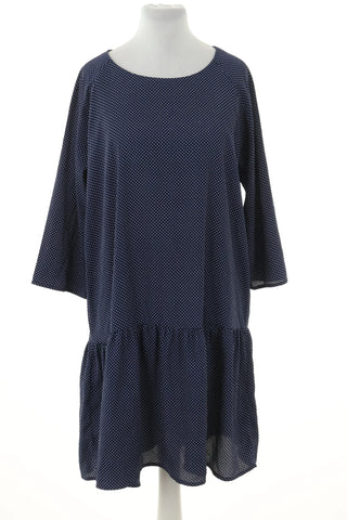 Kleid mit Punkten