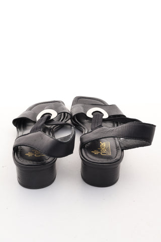 Schwarze Ledersandalen