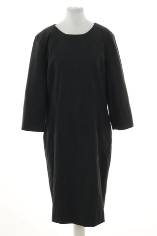 Graphitfarbenes Kleid