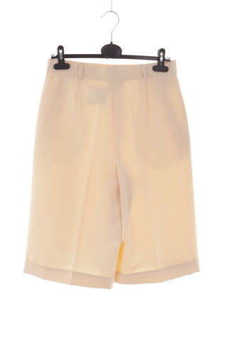Beigefarbene Shorts