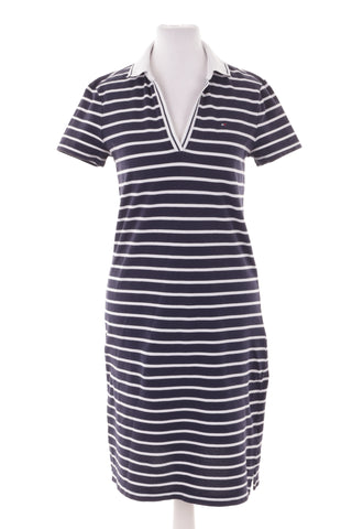 Gestreiftes Kleid