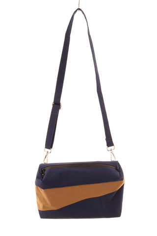 Marineblaue-beige Handtasche