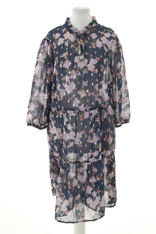 Kleid mit Blumenmuster