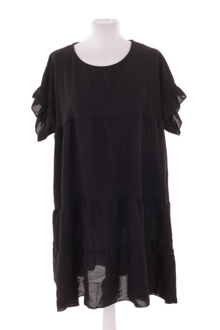 Schwarzes Kleid