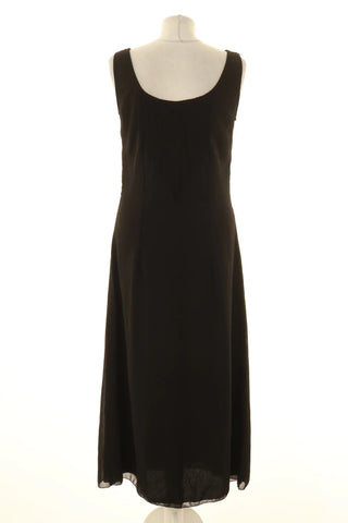 Schwarzes Kleid