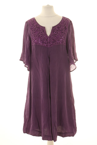 Violettes Kleid