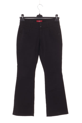 Schwarze Hosen