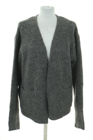 Grauer Pullover 8% Alpaka, 4% Wolle