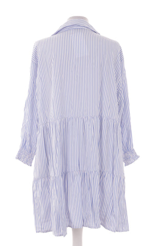 Gestreiftes Kleid