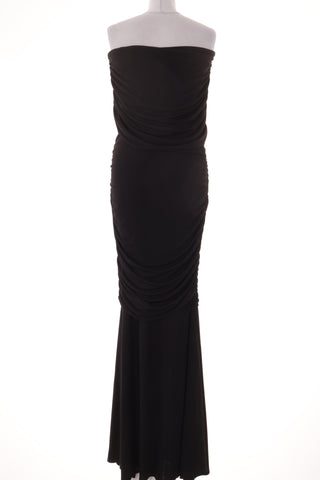 Schwarzes Kleid
