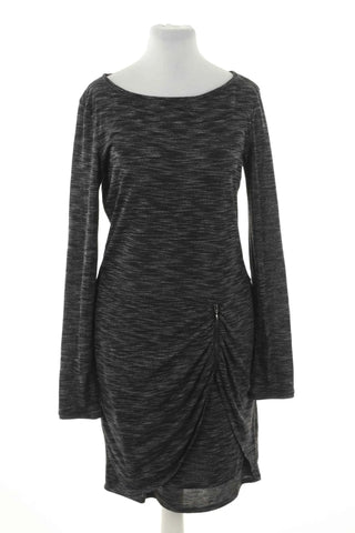 Graues Kleid