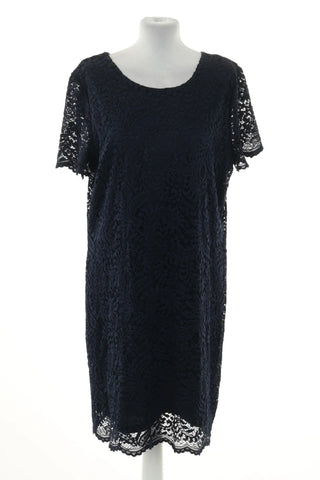 Dunkelblaues Spitzenkleid