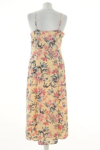 Gelbes Kleid mit Blumenmuster