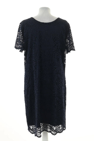 Dunkelblaues Spitzenkleid