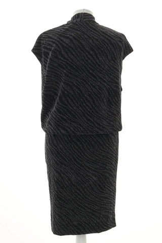 Glänzendes Kleid