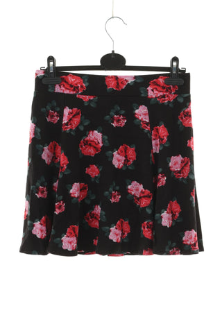 Schwarzer Rock Blumen
