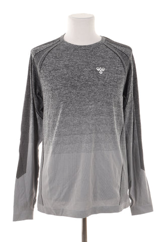 Grauer Pullover