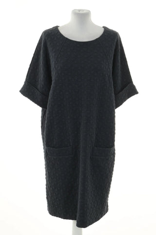Dunkelblaues Kleid