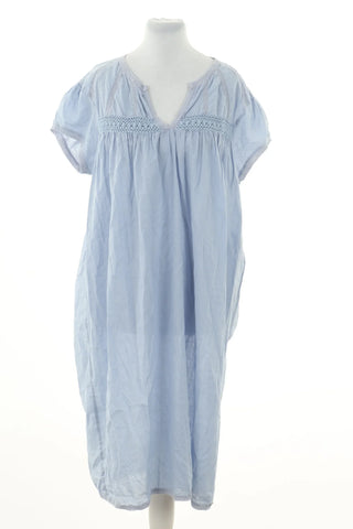 Blaues Kleid