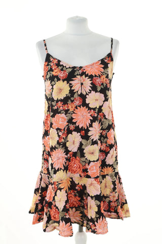 Schwarzes Kleid mit Blumen