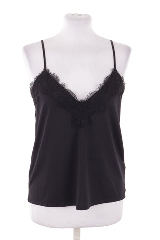 Schwarzes Top