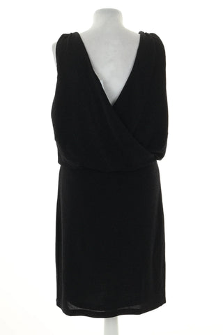 Glänzendes Kleid