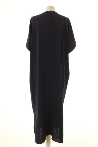Dunkelblaues Kleid