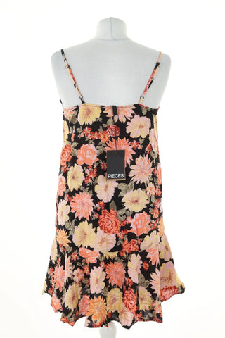 Schwarzes Kleid mit Blumen