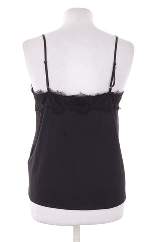 Schwarzes Top