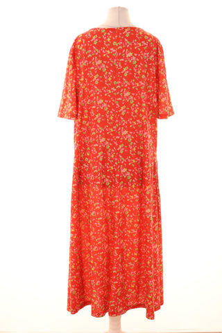 Kleid mit Blumenmuster