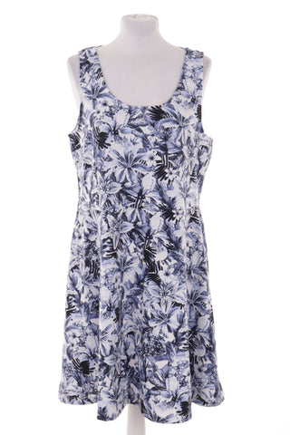Kleid mit Blumenmuster