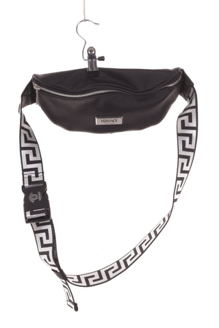 Schwarze Gürteltasche