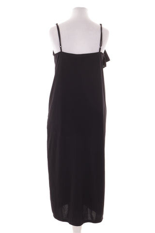 Schwarzes Kleid