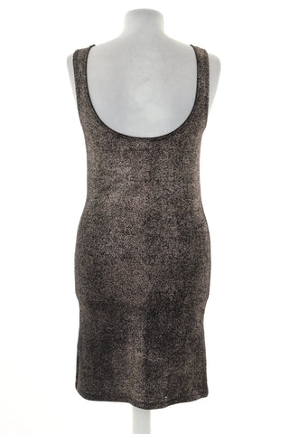 Glänzendes Kleid
