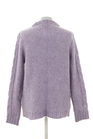Brombeerfarbener Pullover