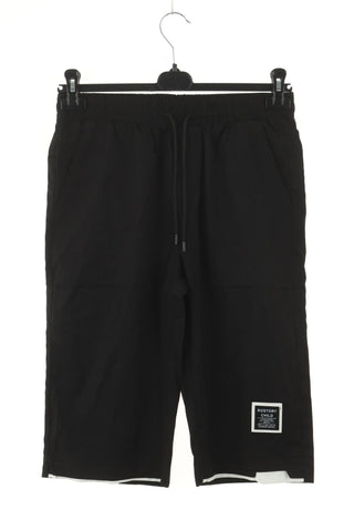 Schwarze Shorts