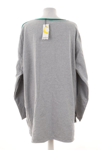 Grau-grüner Pullover