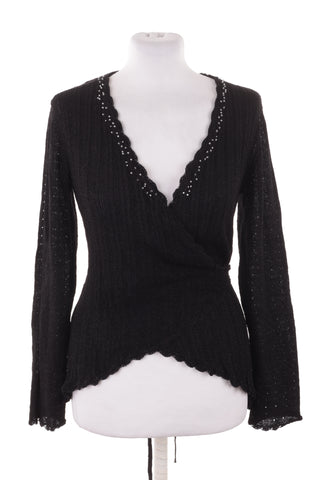 Schwarzer Pullover