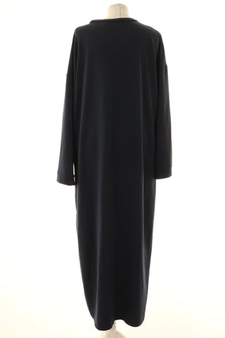 Dunkelblaues Kleid