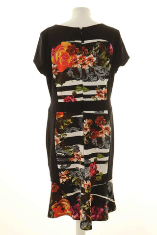 Kleid mit Muster