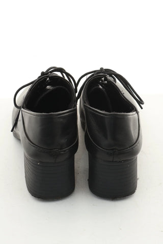 Schwarze Schuhe
